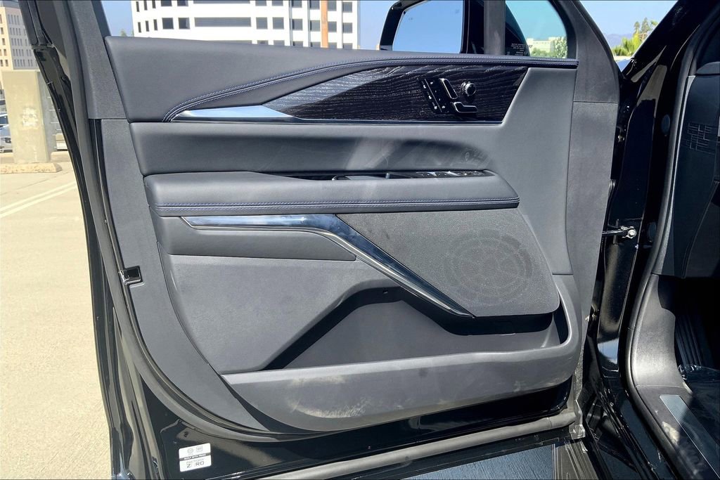 New 2026 Cadillac Escalade IQL Luxury image 11