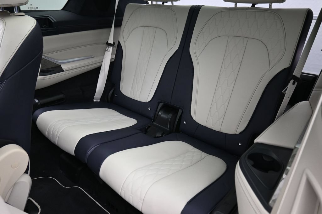 Used 2019 BMW X7 xDrive50i AWD/4WD image 18