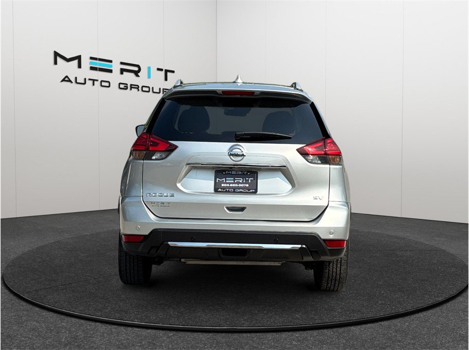Used 2020 Nissan Rogue SV w/ Premium Package FWD image 8