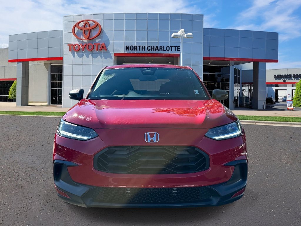 Used 2025 Honda HR-V Sport image 3