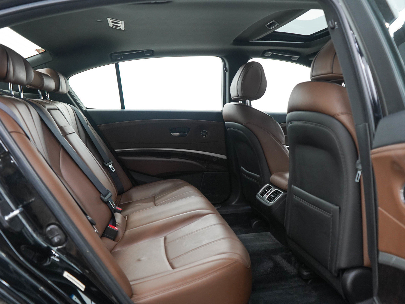 Used 2020 Acura RLX w/ Technology Package FWD image 12