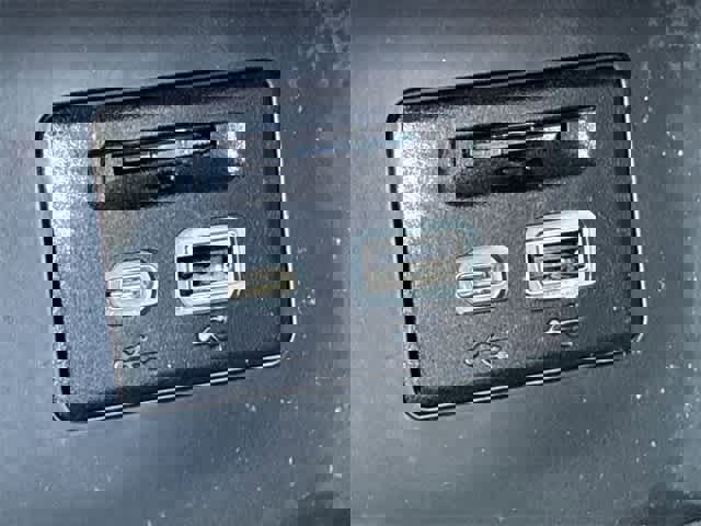 Used 2021 GMC Acadia SLT w/ Trailering Package image 32