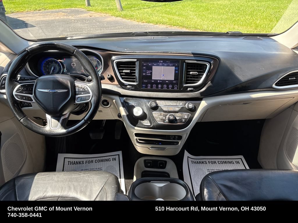 Used 2018 Chrysler Pacifica Touring-L Plus FWD image 15