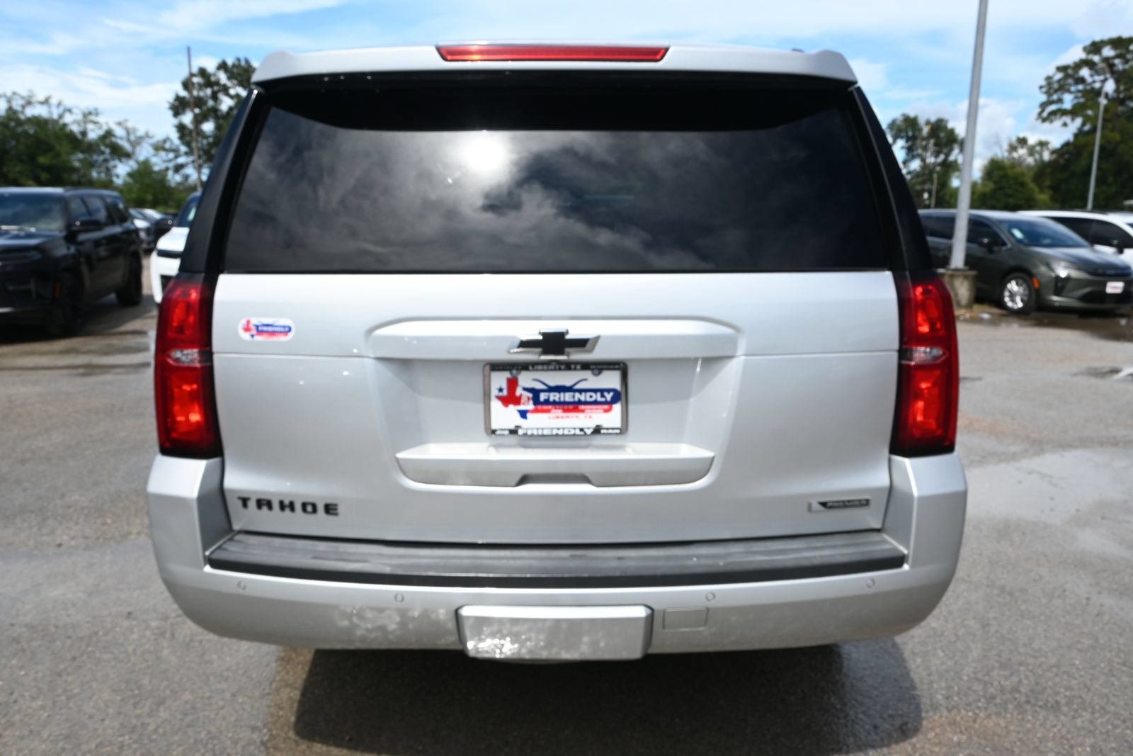 Used 2018 Chevrolet Tahoe Premier AWD/4WD image 3