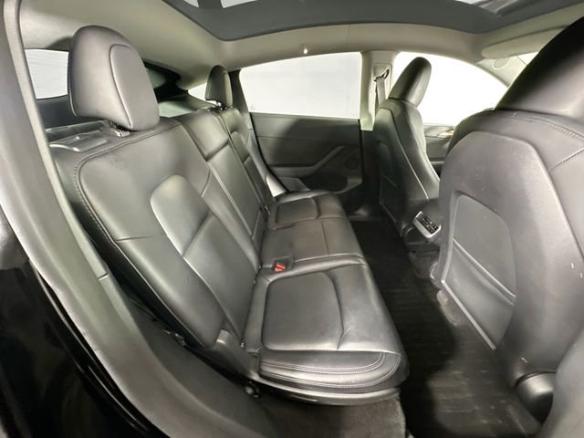 Used 2023 Tesla Model Y Long Range image 25
