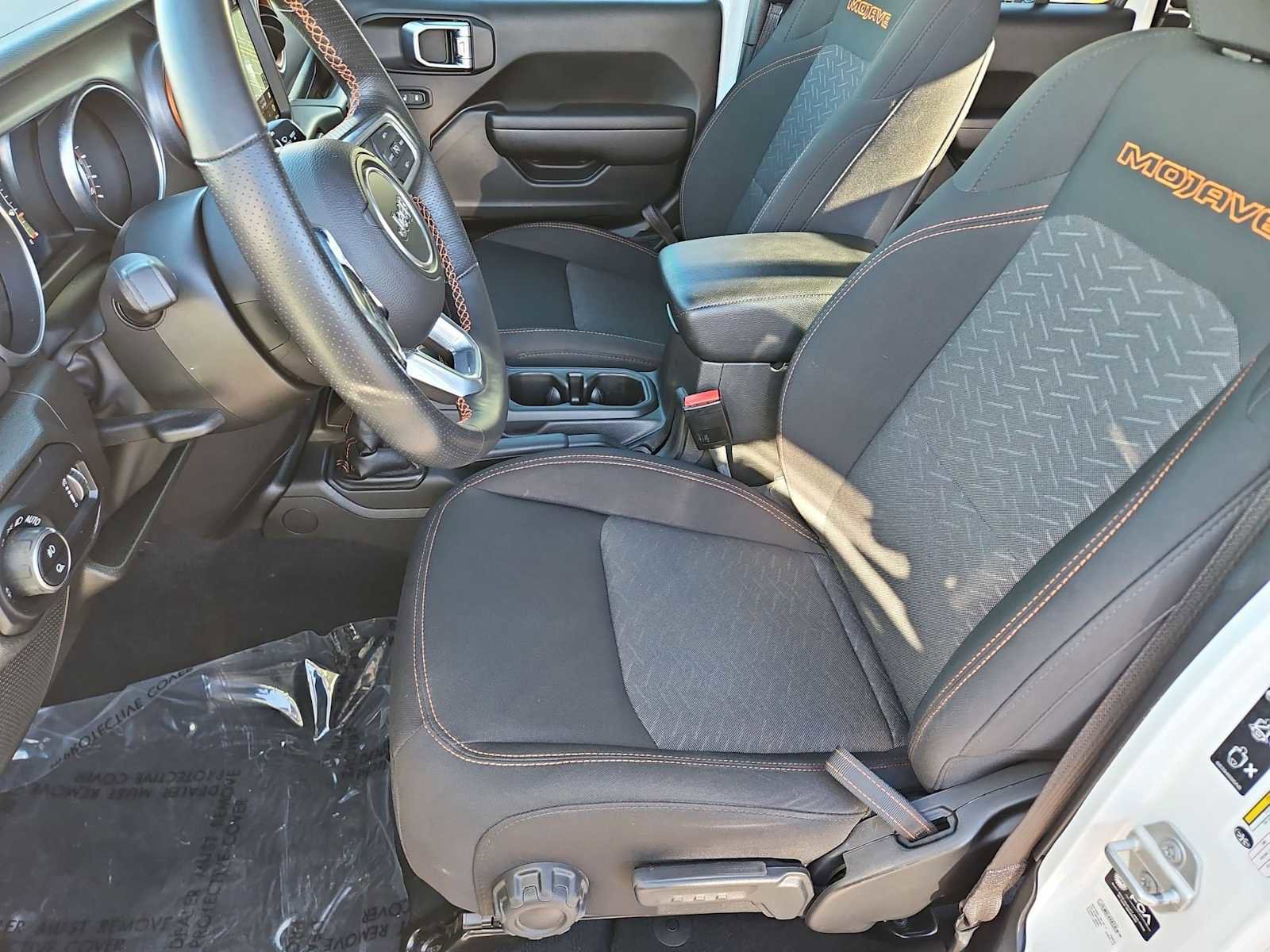 Used 2023 Jeep Gladiator Mojave image 16