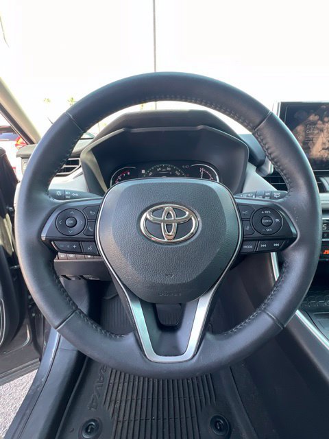 Used 2023 Toyota RAV4 XLE w/ Convenience Package FWD image 10