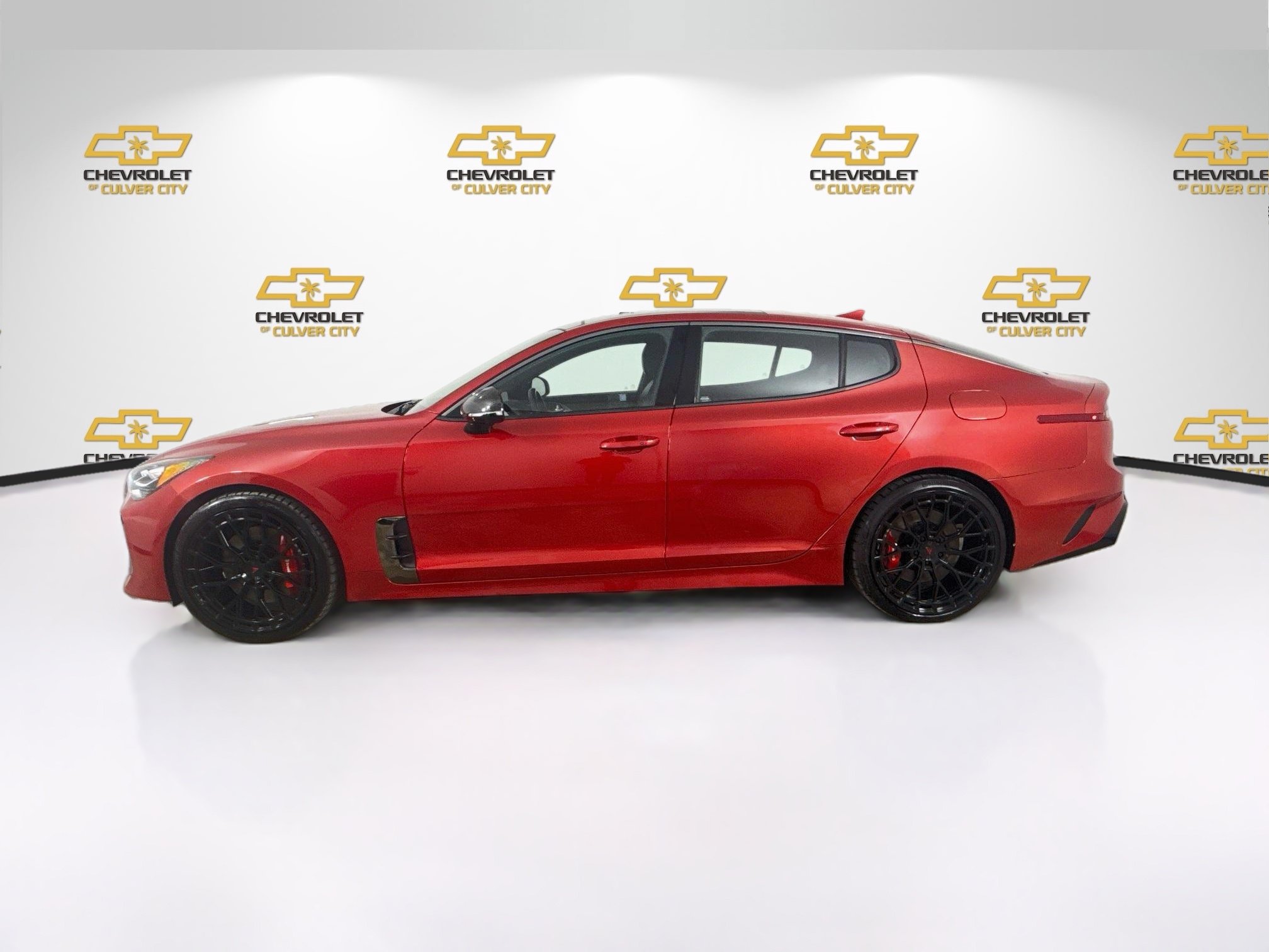 Used 2023 Kia Stinger GT2 RWD image 5