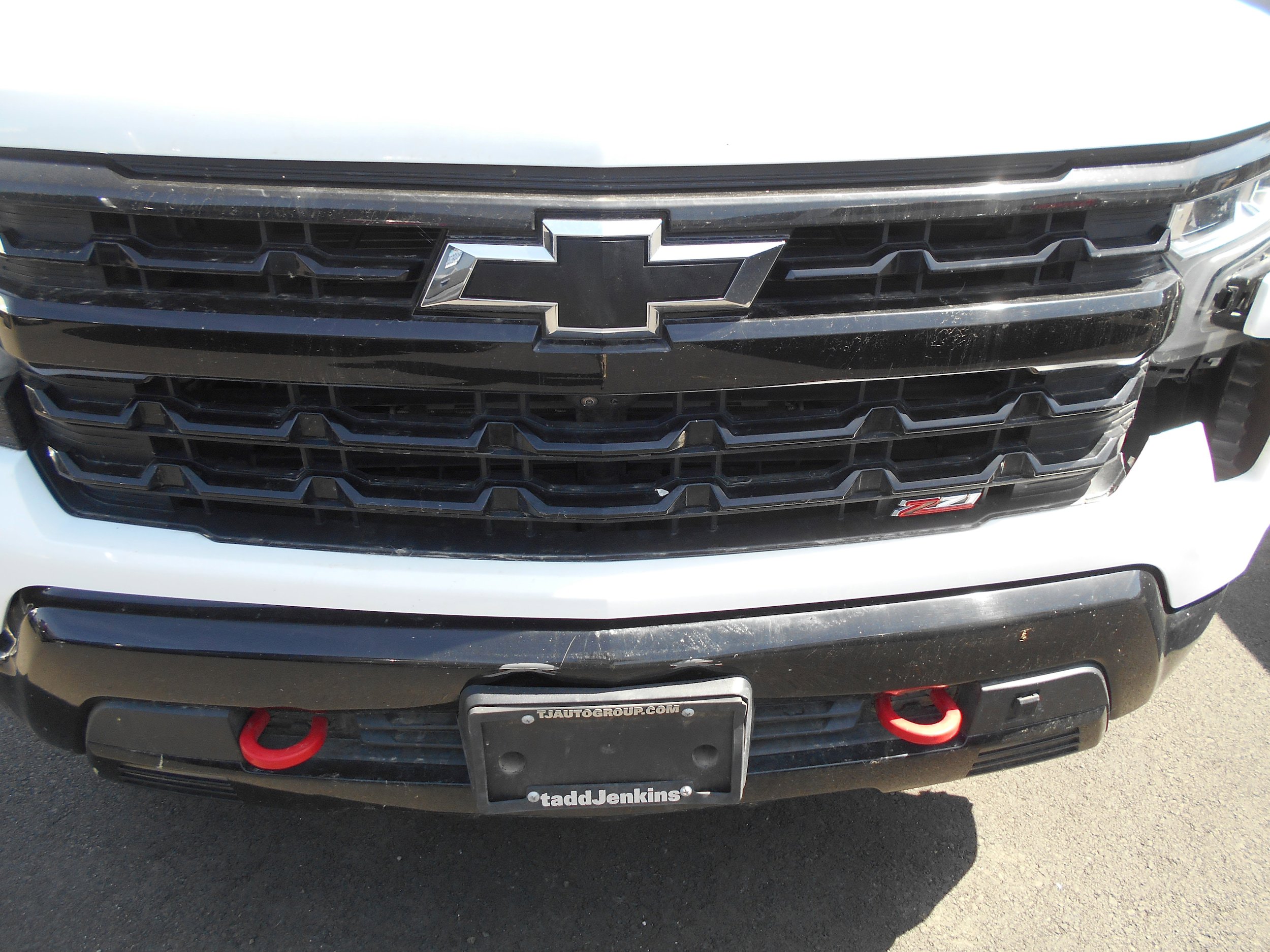Used 2023 Chevrolet Silverado 1500 LT Trail Boss w/ Convenience Package II AWD/4WD image 2