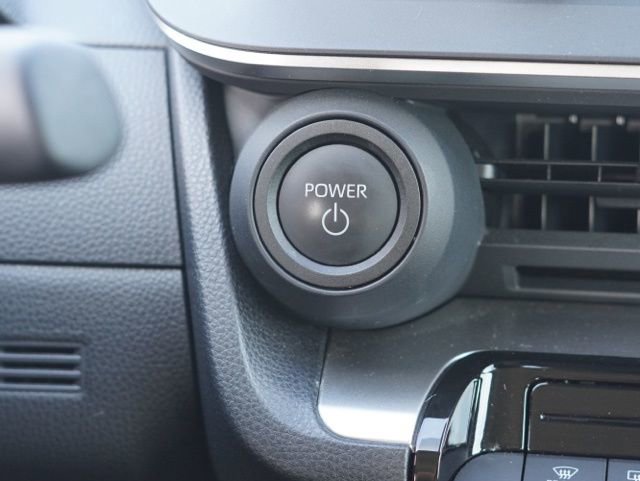 Used 2024 Toyota Prius LE image 18