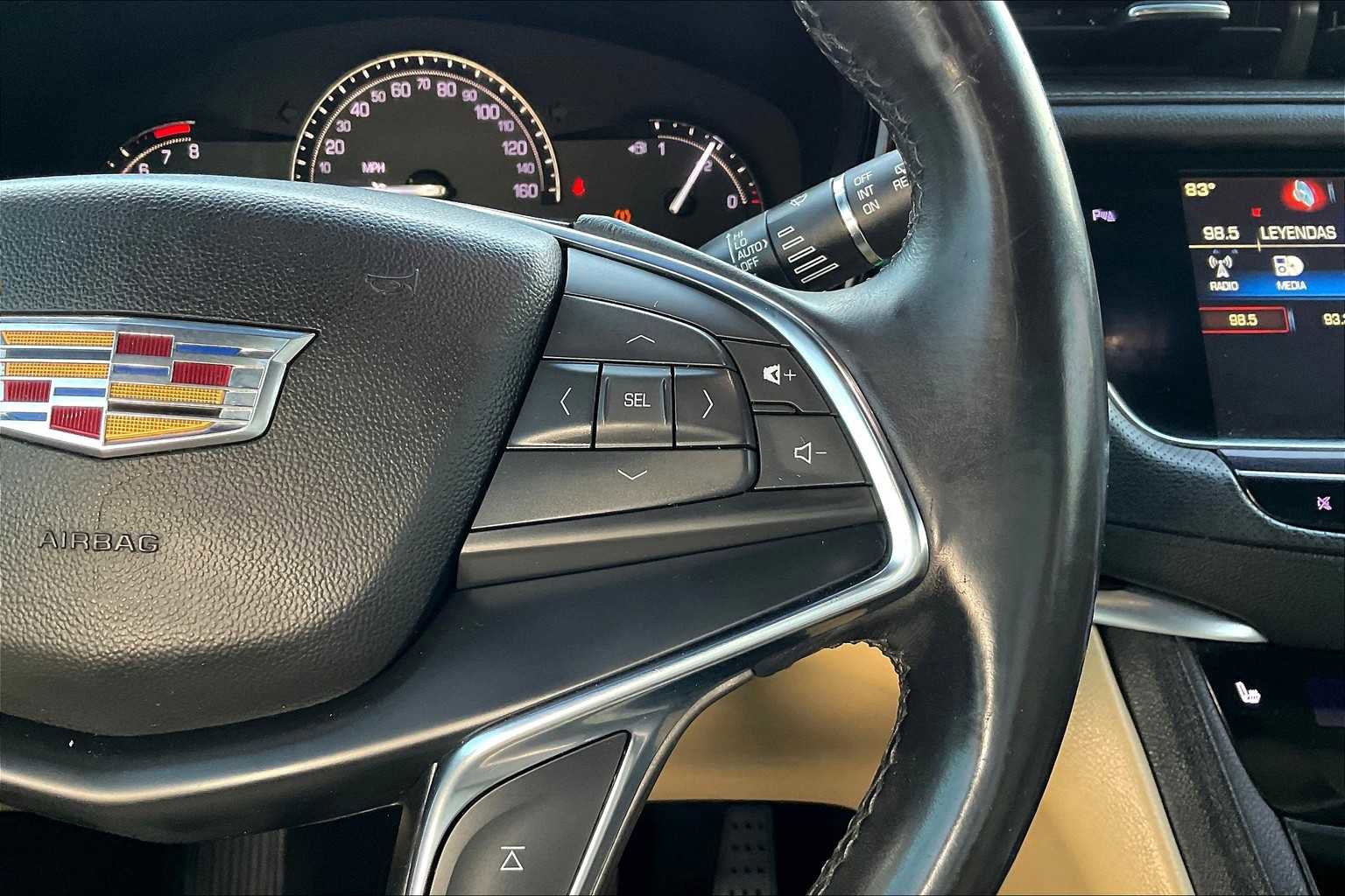 Used 2018 Cadillac XT5 Luxury w/ Driver Awareness Package image 41