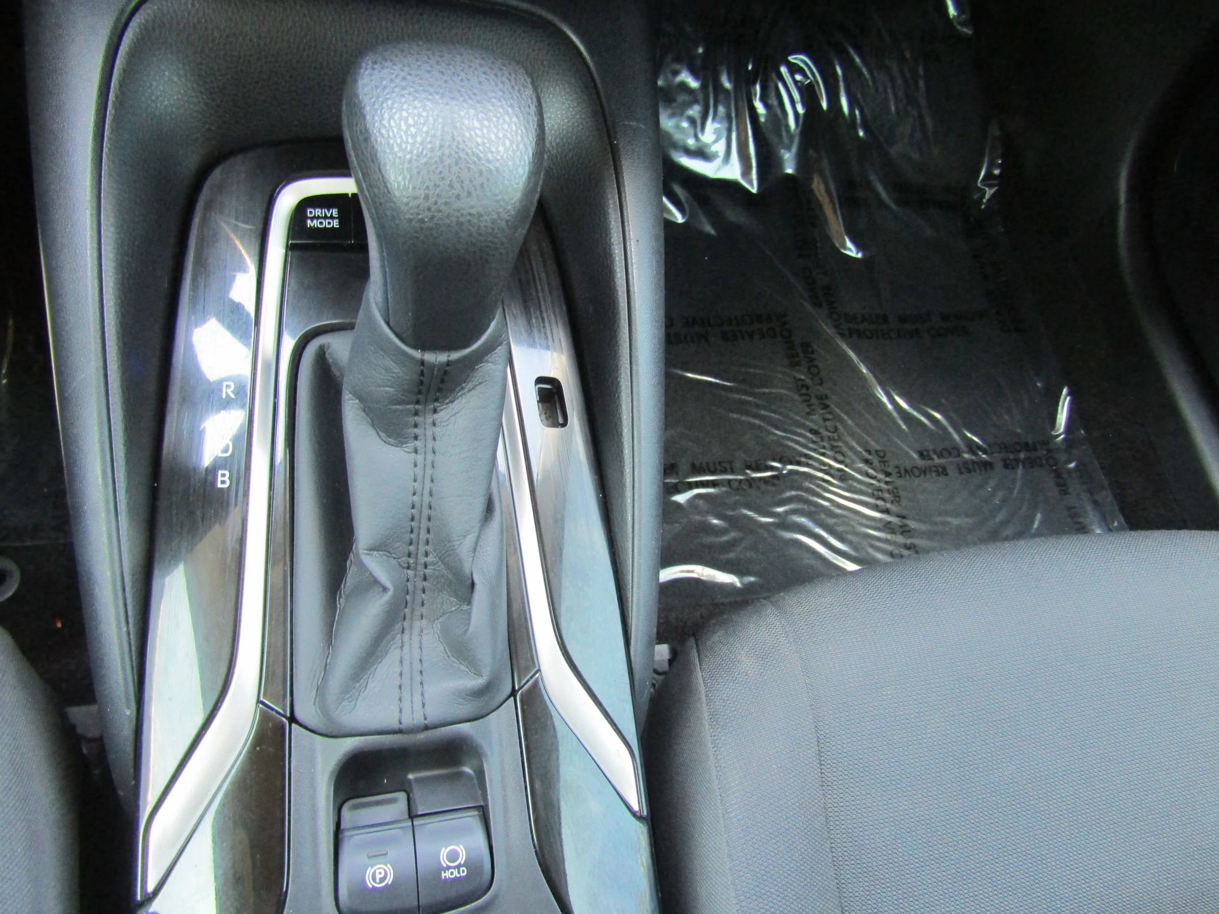 Used 2021 Toyota Corolla LE FWD image 21