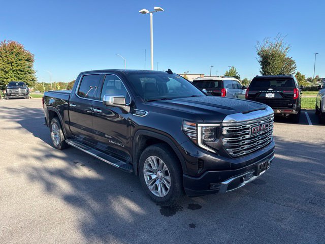 Used 2023 GMC Sierra 1500 Denali w/ Technology Package AWD/4WD image 1