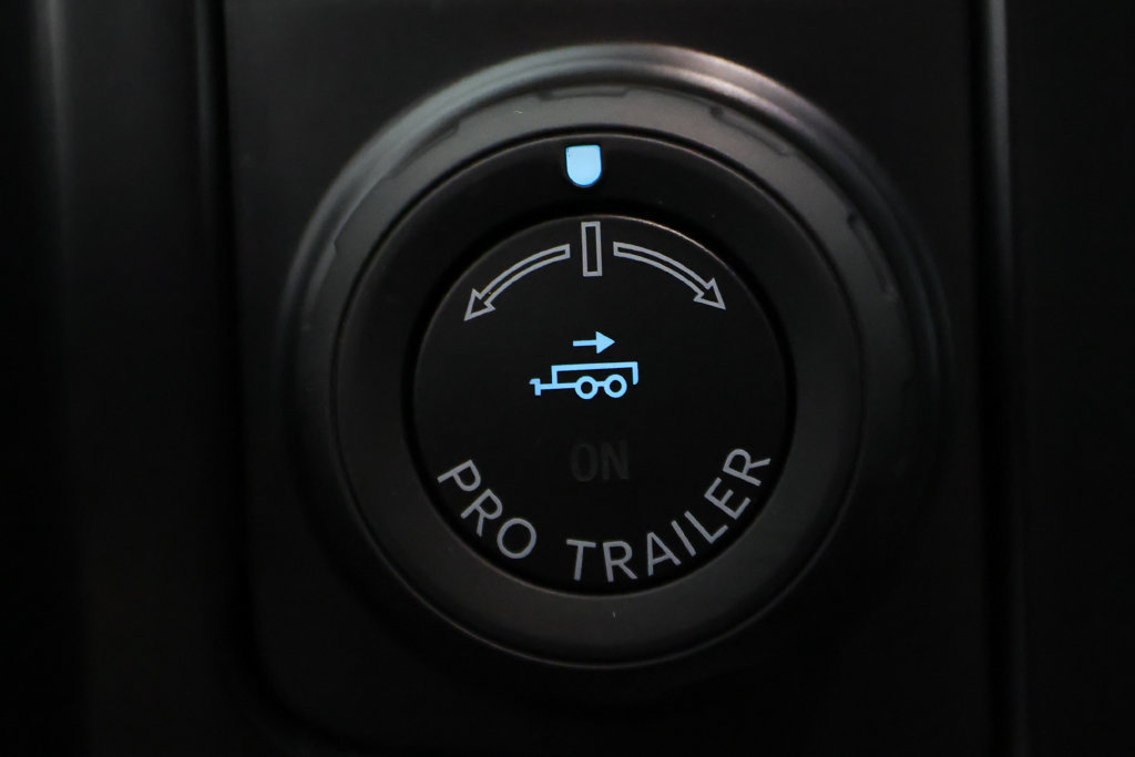 Used 2026 Ford F250 Lariat w/ Black Appearance Package AWD/4WD image 54