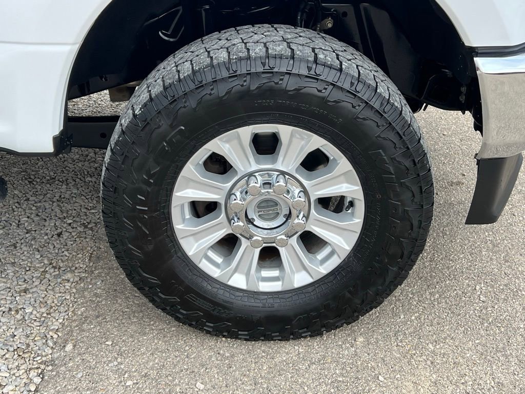 Used 2020 Ford F250 XL w/ STX Appearance Package image 11