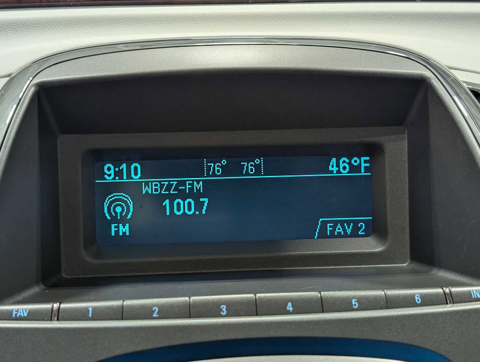 Used 2012 Buick LaCrosse Leather FWD image 25
