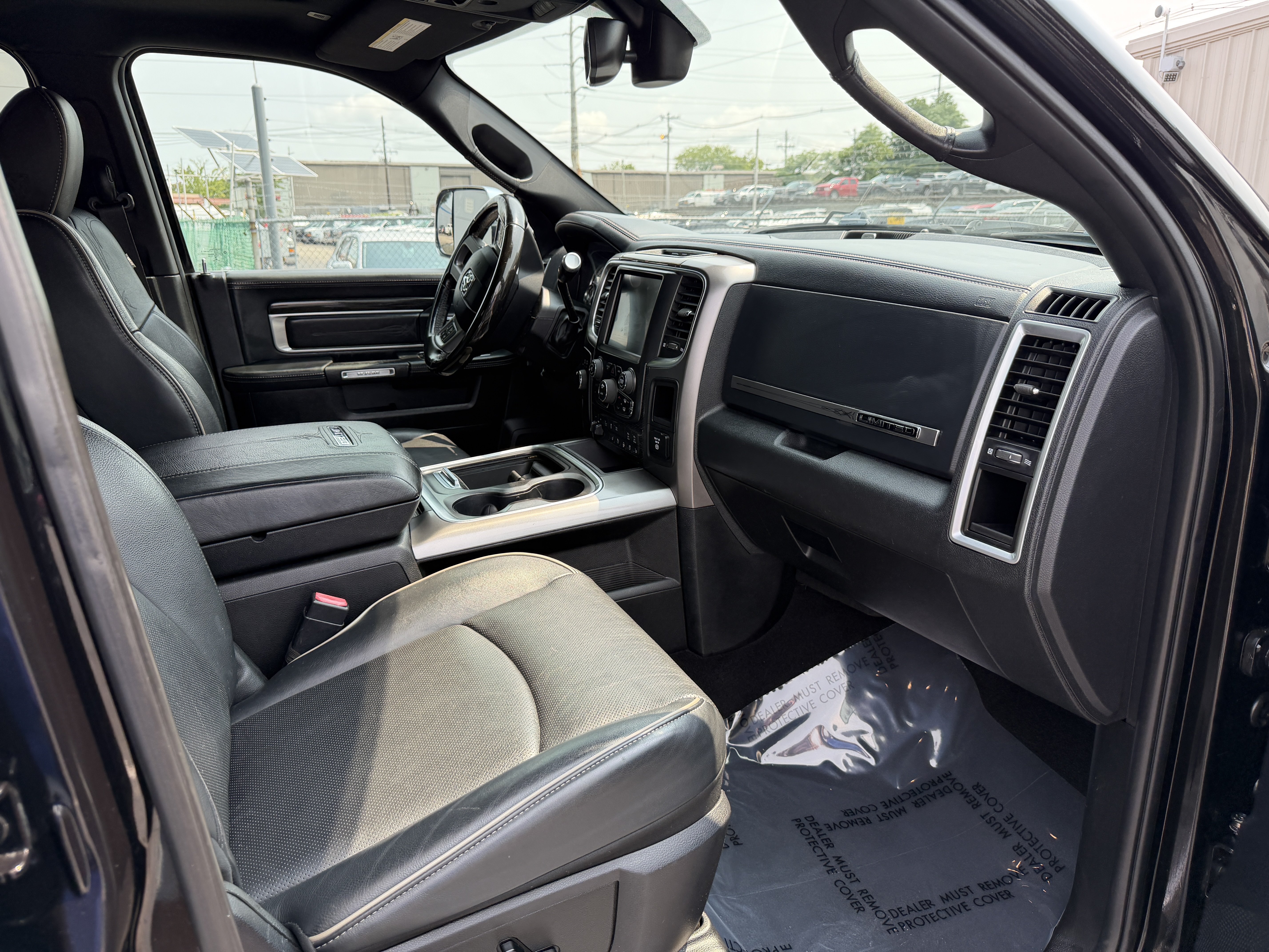 Used 2017 RAM 2500 Limited AWD/4WD image 29