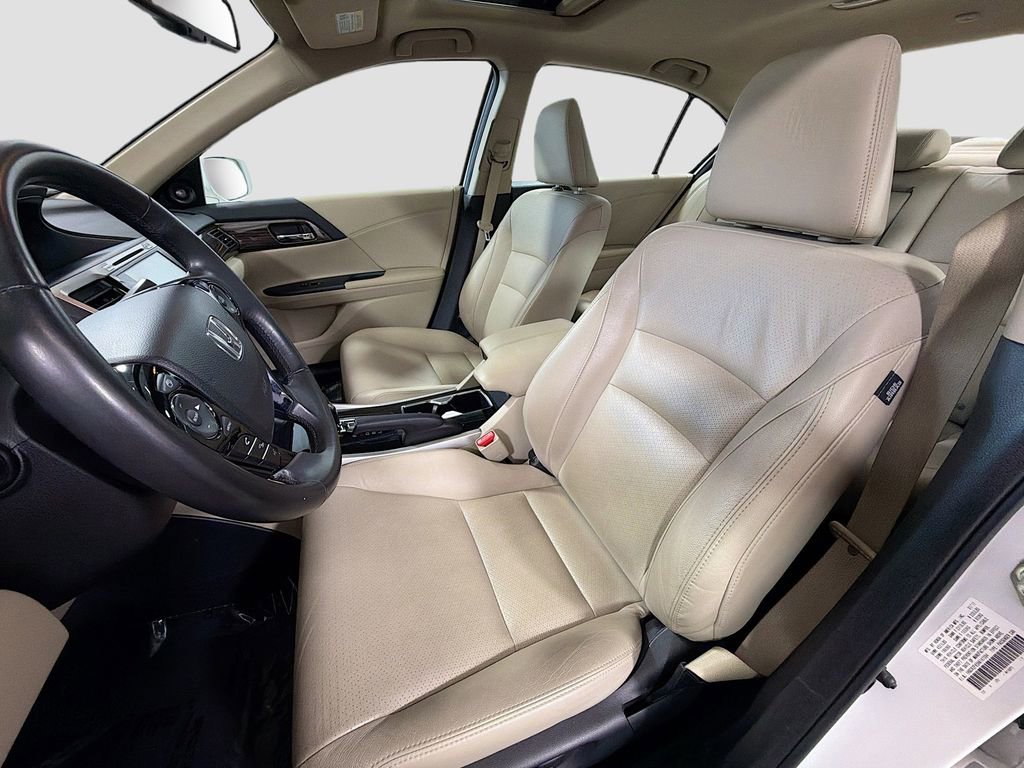 Used 2017 Honda Accord EX-L image 22