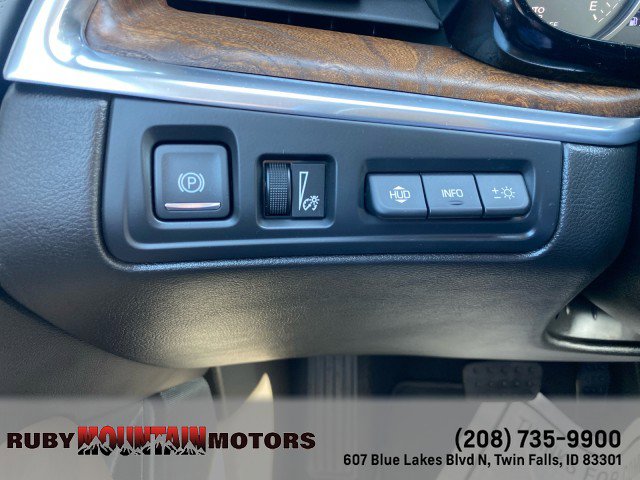 Used 2020 Cadillac XT5 Premium Luxury w/ Platinum Package AWD/4WD image 16