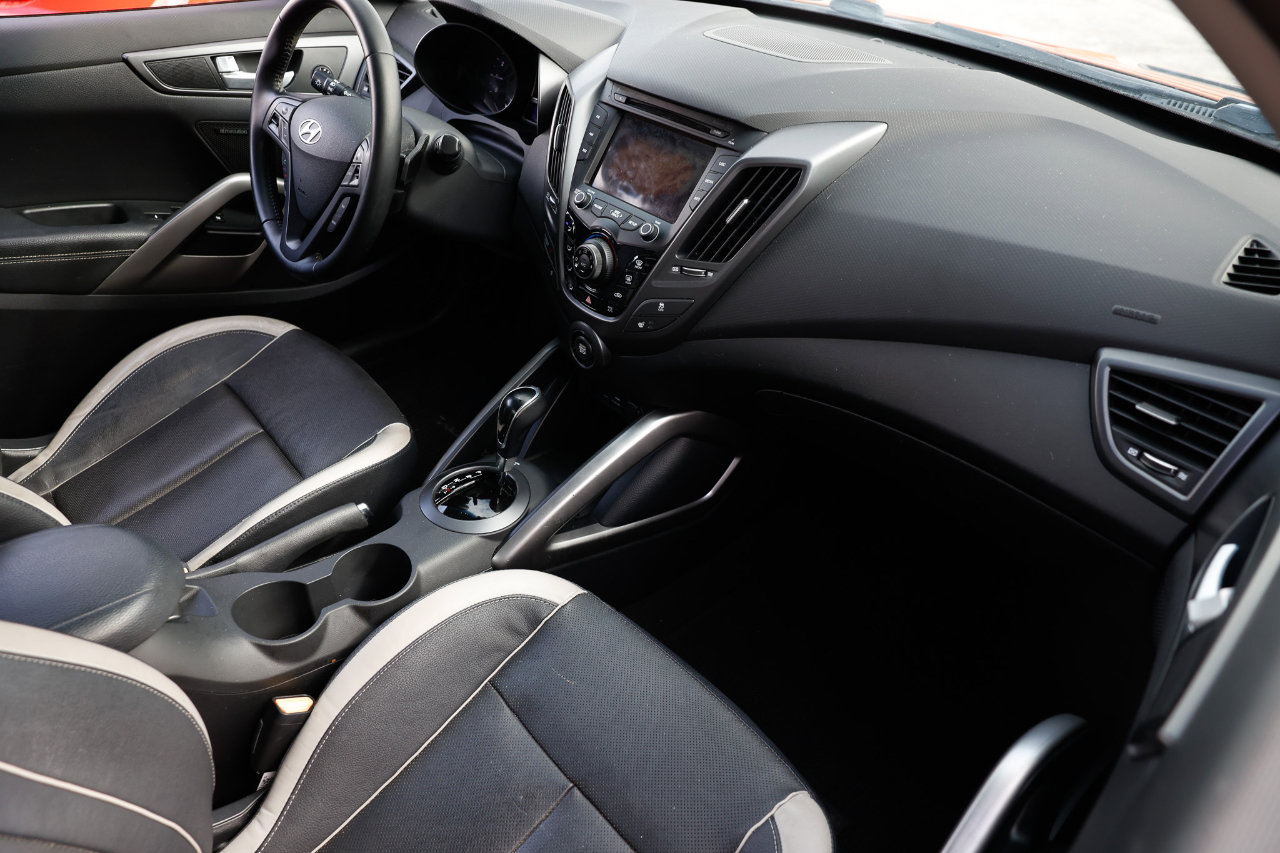 Used 2015 Hyundai Veloster Turbo image 20
