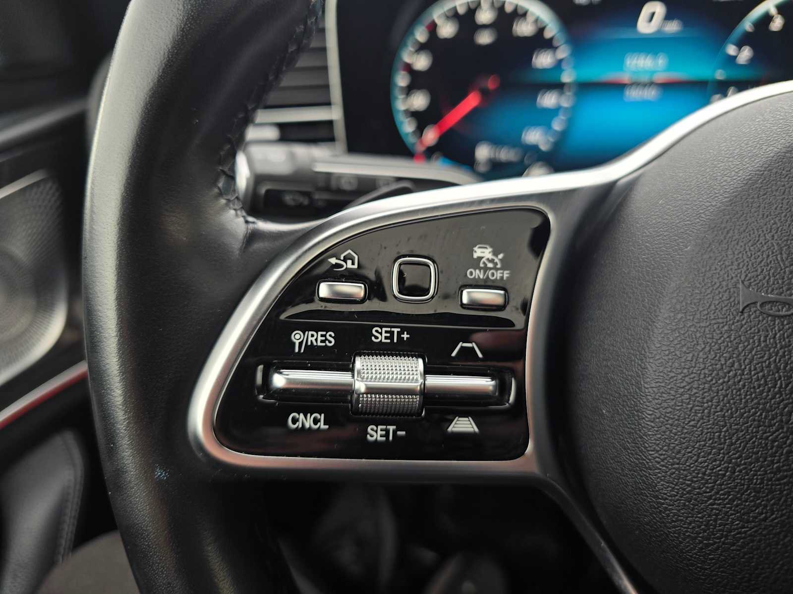 Used 2023 Mercedes-Benz GLS 580 4MATIC image 33