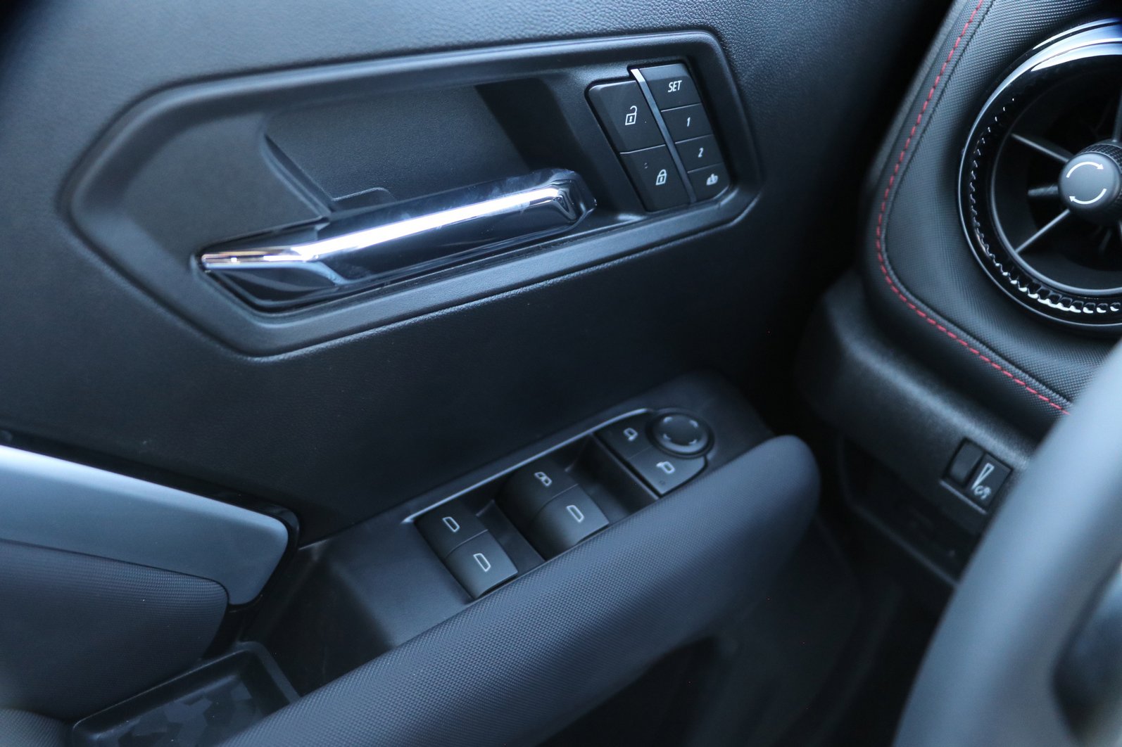 New 2026 Chevrolet Colorado Z71 image 11