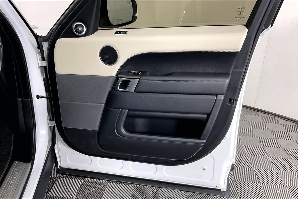 Used 2019 Land Rover Range Rover Sport HSE image 26