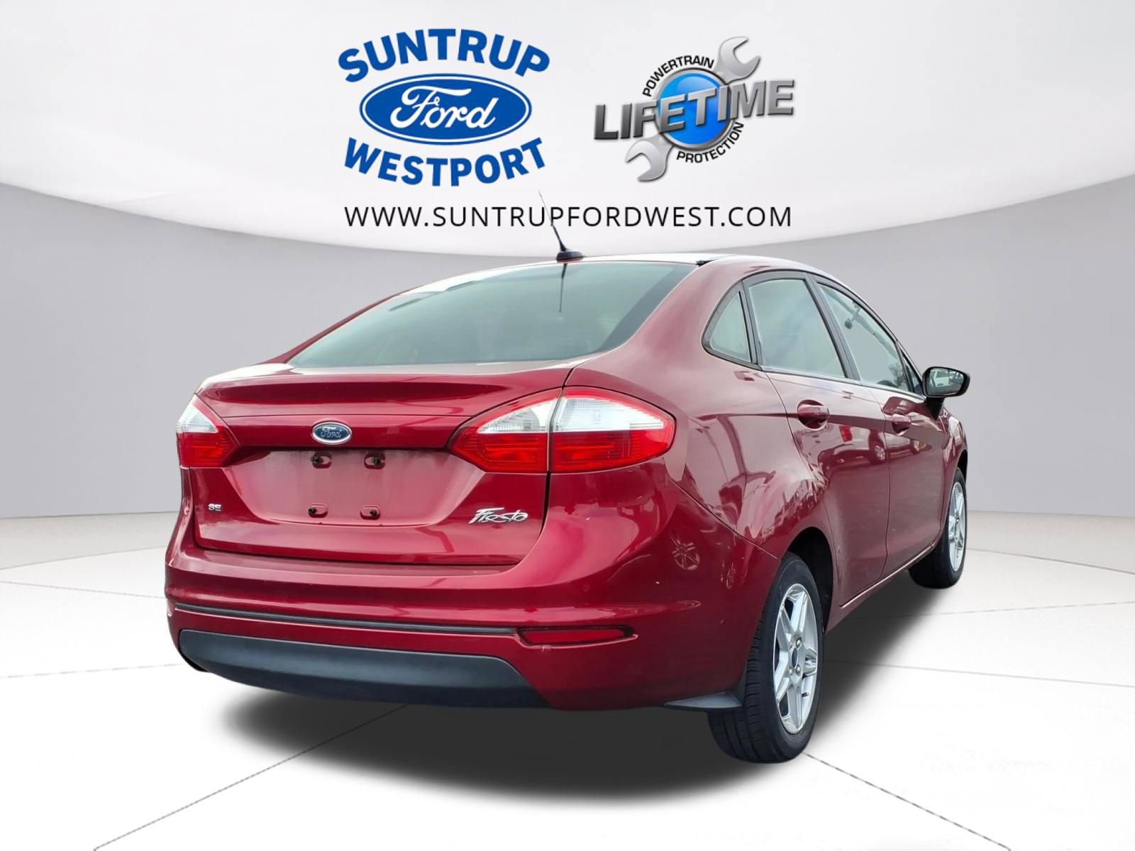 Used 2017 Ford Fiesta SE image 3