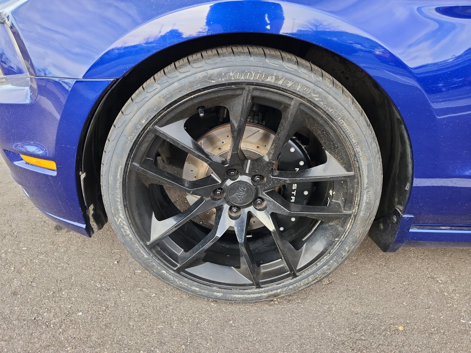 Used 2014 Ford Mustang GT Premium image 26