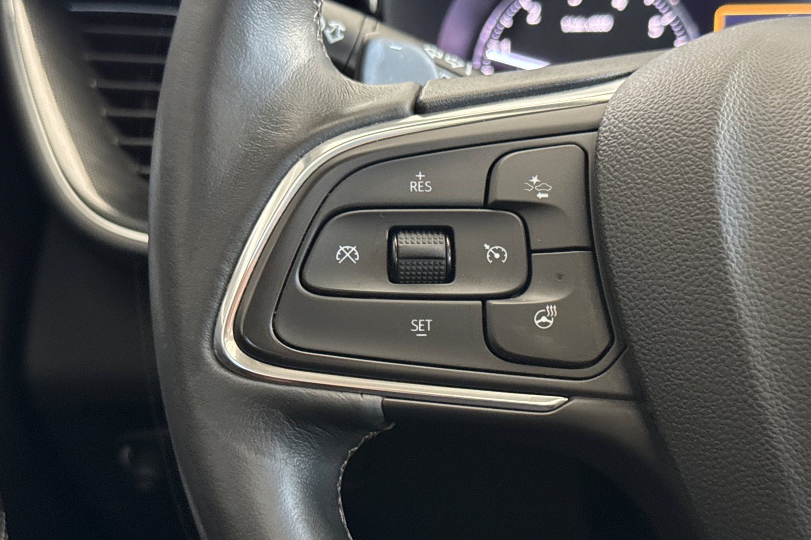 Used 2023 Buick Envision Essence w/ Sport Touring Package AWD/4WD image 30