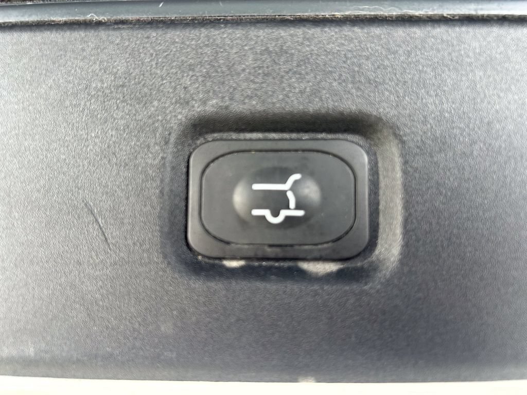 Certified 2025 Lincoln Navigator L Reserve AWD/4WD image 21