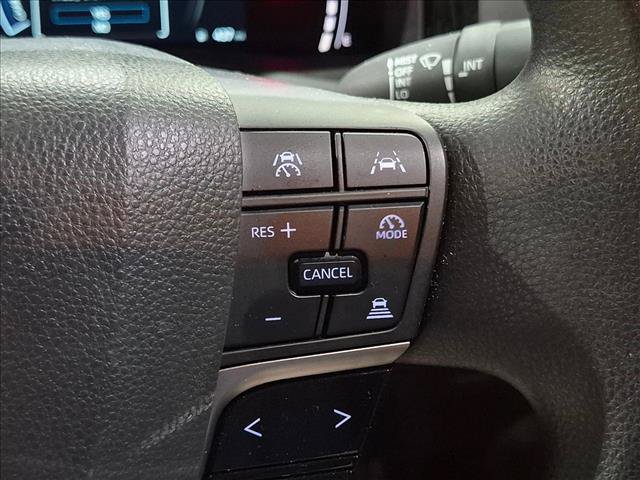 Used 2025 Toyota Camry LE FWD image 15