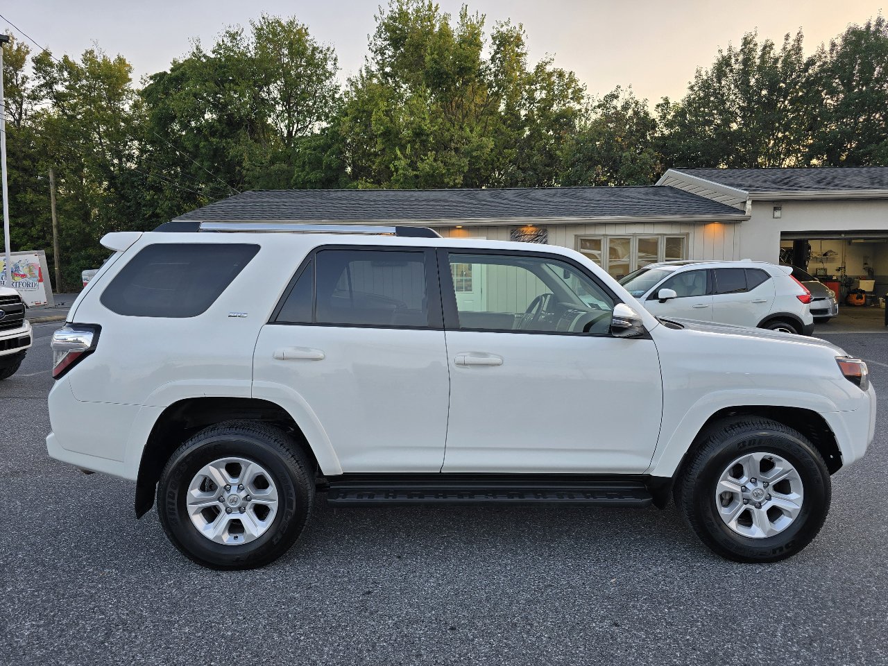 Used 2024 Toyota 4Runner SR5 Premium image 8