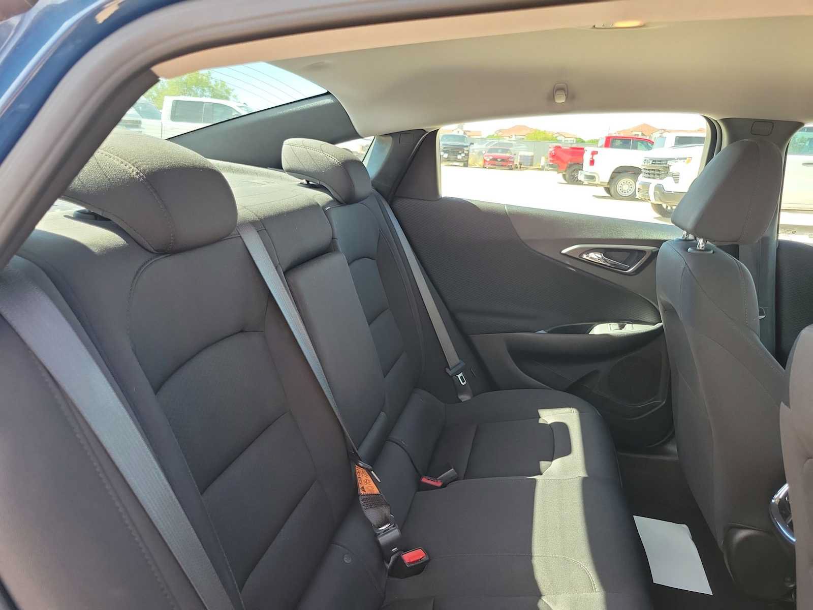 Used 2024 Chevrolet Malibu LT FWD image 17
