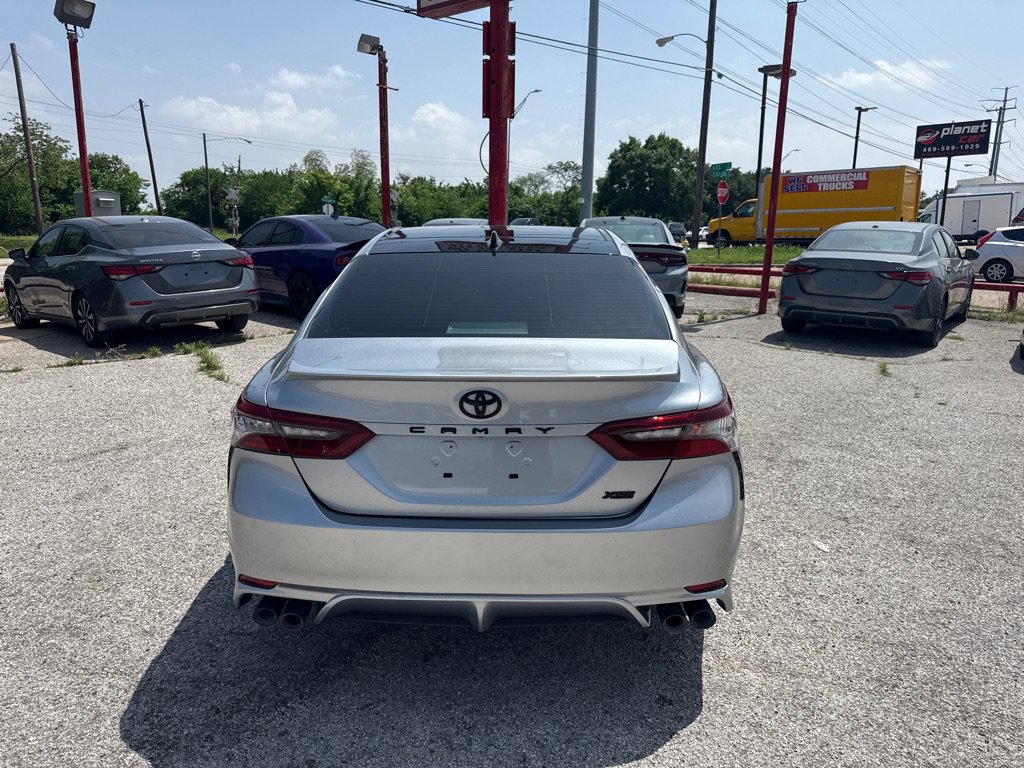 Used 2024 Toyota Camry XSE FWD image 6
