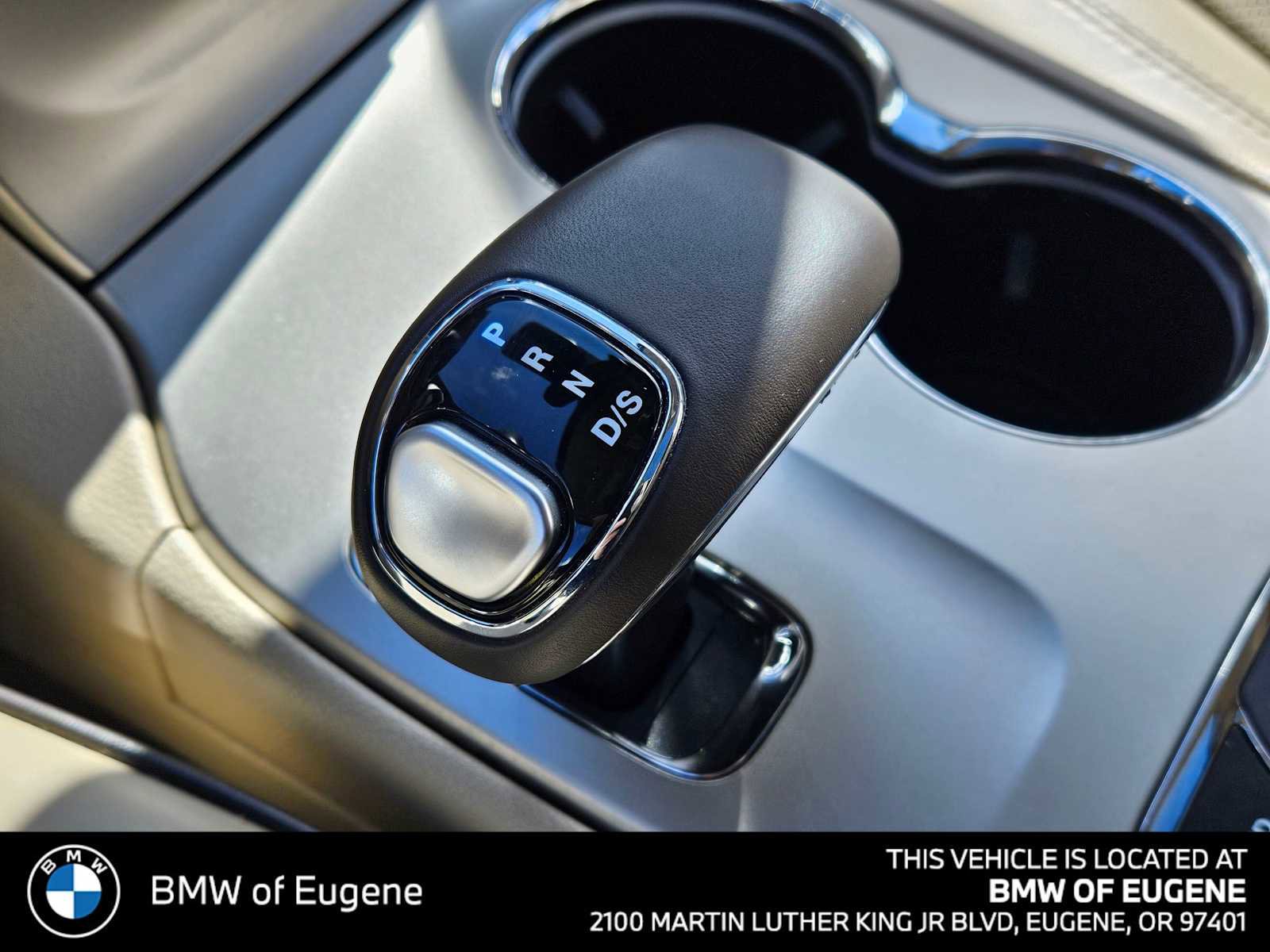 Used 2014 Jeep Grand Cherokee Overland w/ Advanced Technology Group image 31