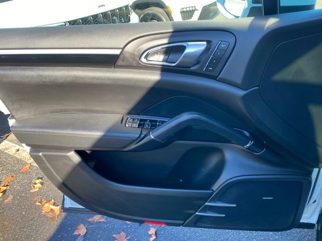 Used 2017 Porsche Cayenne image 21