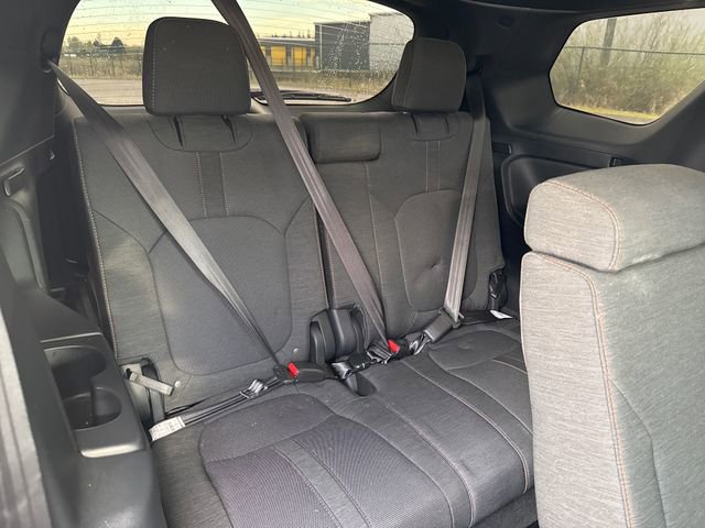 Used 2025 Honda Pilot Sport image 16