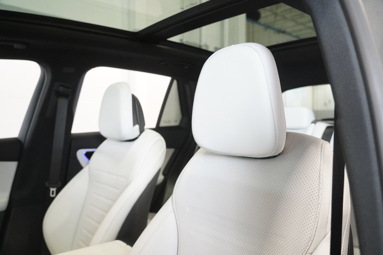 Certified 2026 Mercedes-Benz GLC 350e 4MATIC image 12