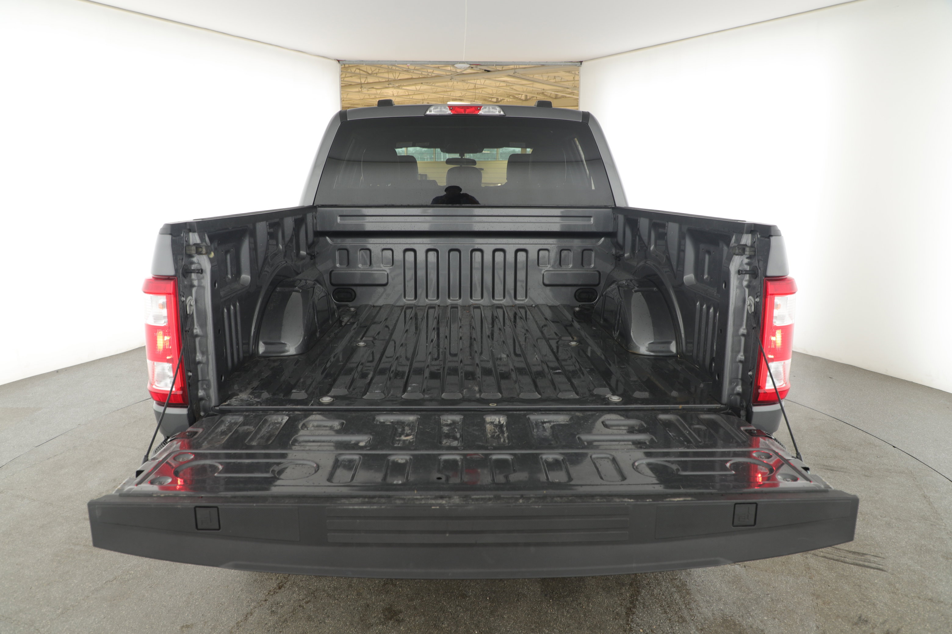 Used 2023 Ford F150 XL w/ STX Appearance Package image 5