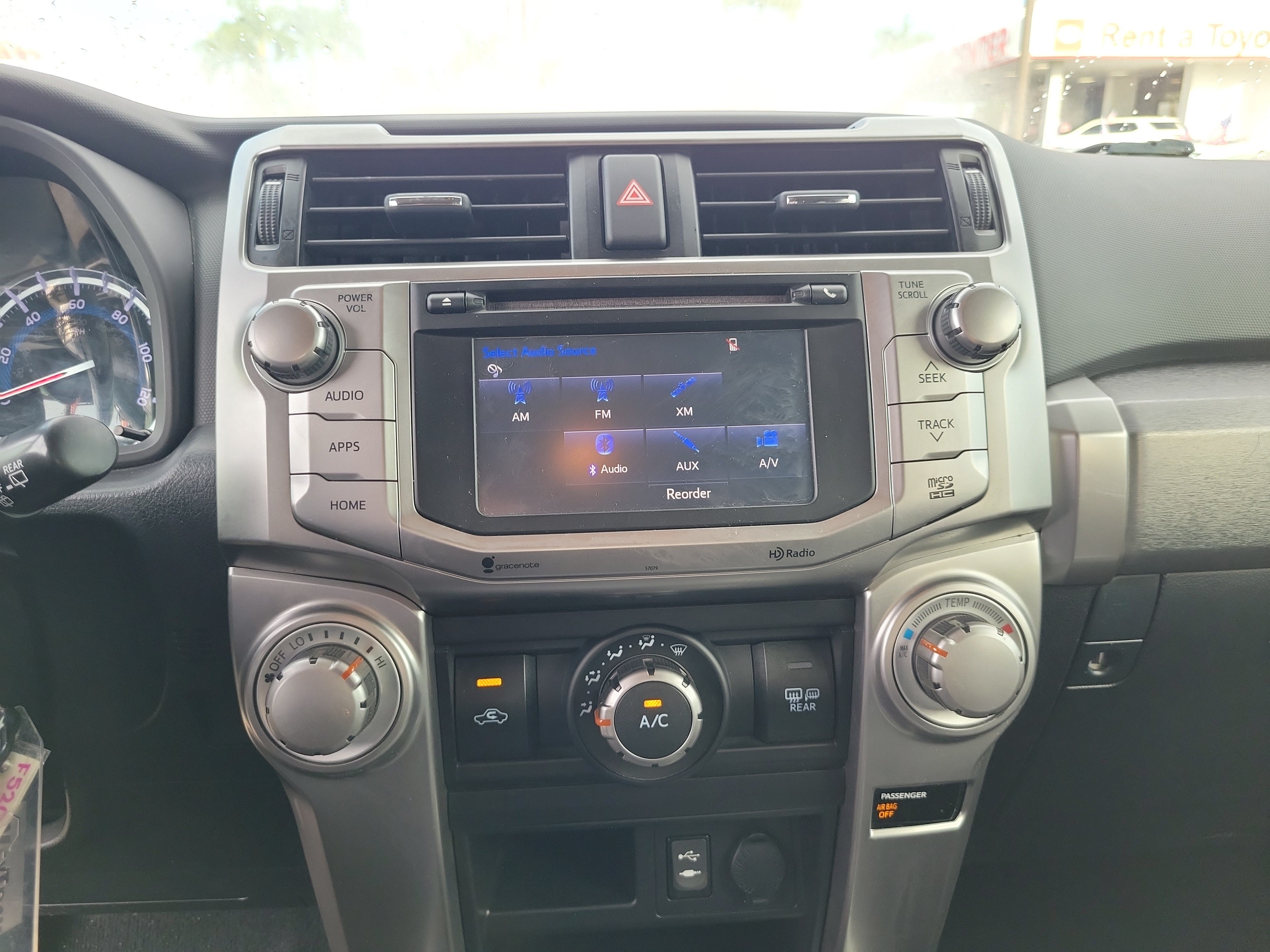 Used 2015 Toyota 4Runner SR5 AWD/4WD image 26