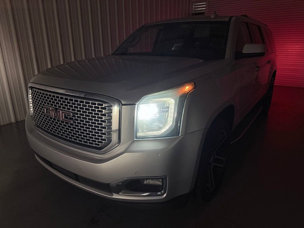 Used 2015 GMC Yukon XL Denali w/ Open Road Package AWD/4WD image 8