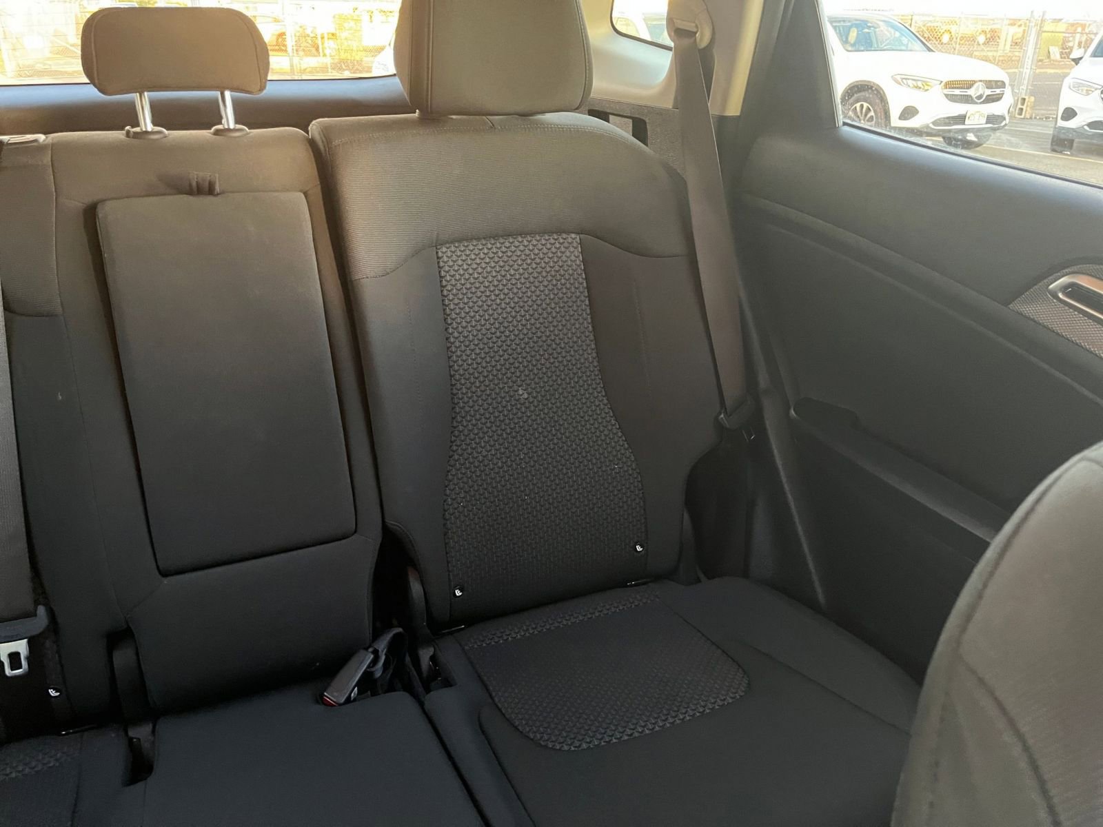 Used 2025 Kia Sportage LX image 36