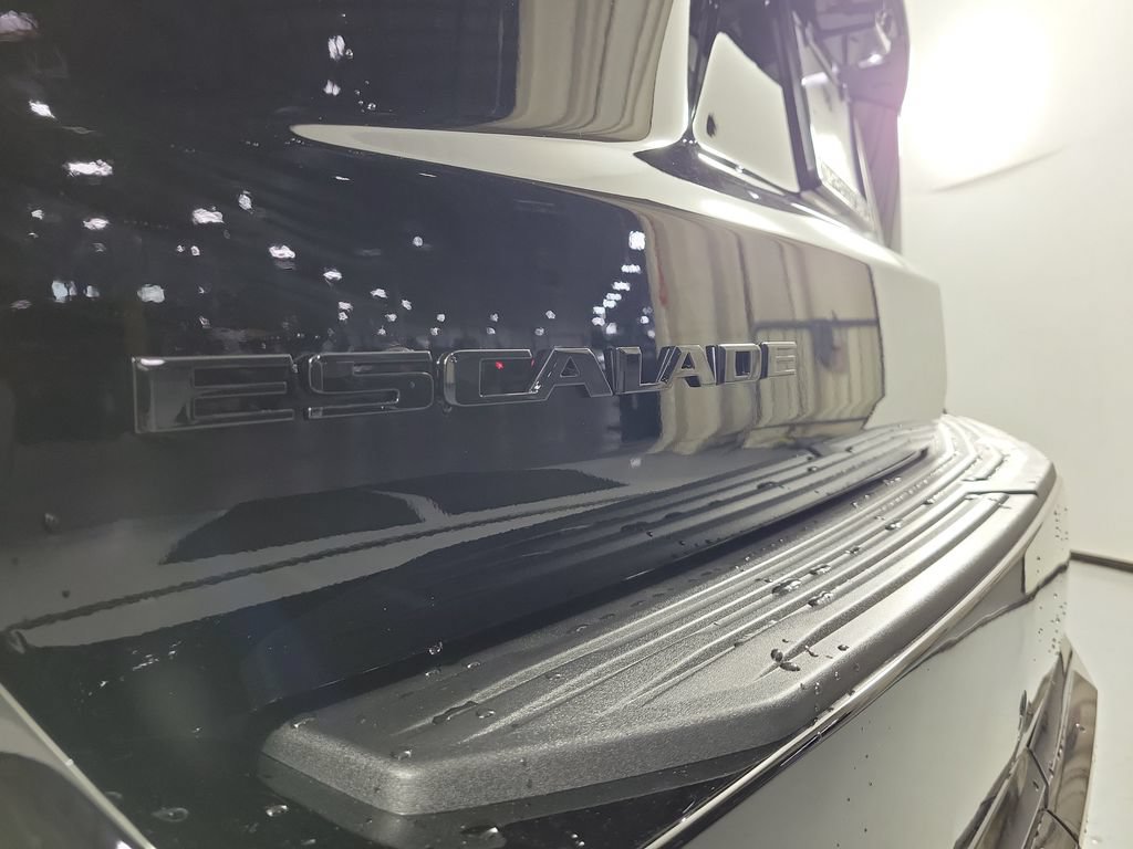 Certified 2026 Cadillac Escalade V AWD/4WD image 6