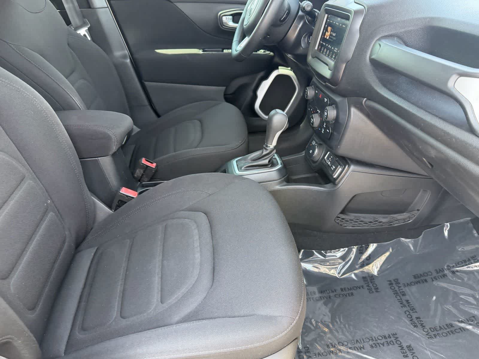 Used 2019 Jeep Renegade Latitude w/ Popular Equipment Group AWD/4WD image 12