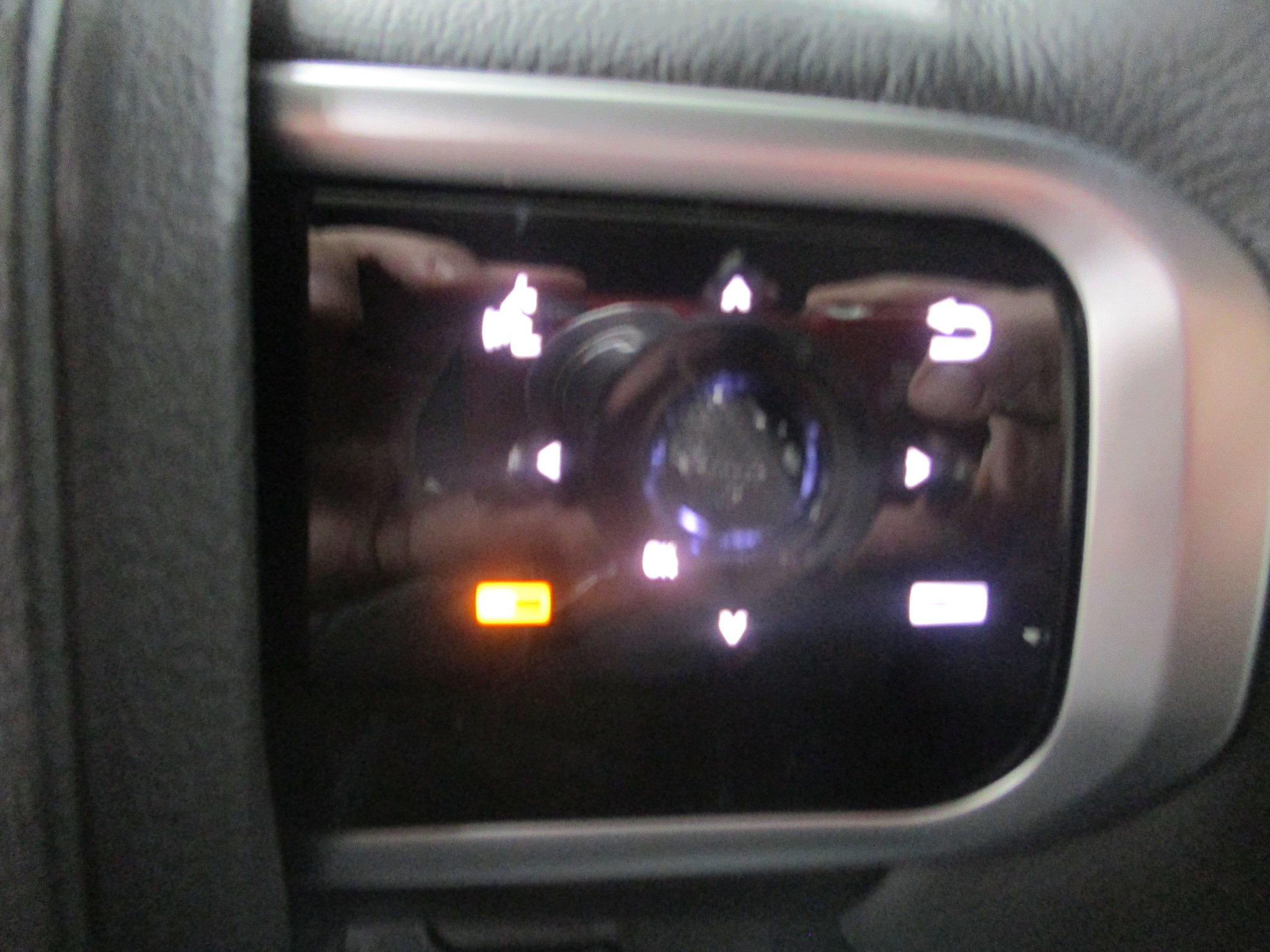 New 2025 Nissan Armada SL w/ Captain's Chari Seat Package image 23