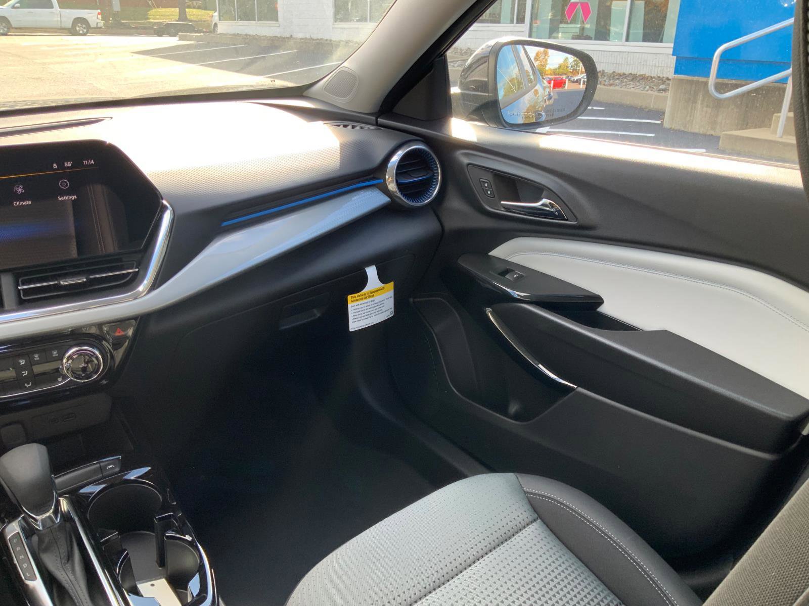 New 2026 Chevrolet Trax LT w/ Driver Confidence Package image 15