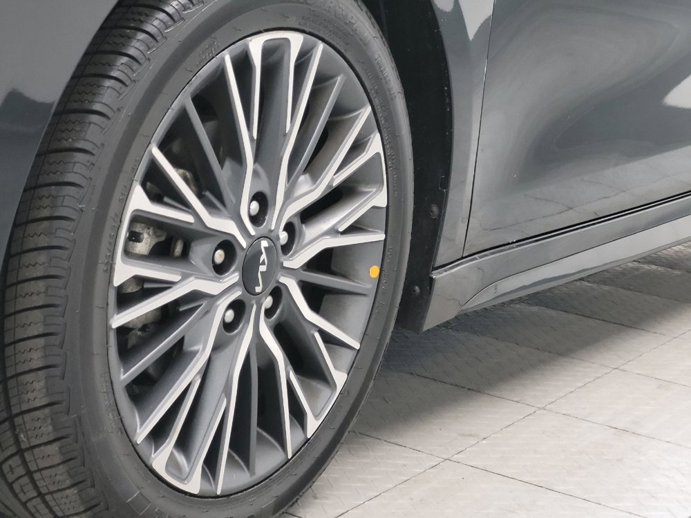 Used 2023 Kia Forte GT-Line w/ GT-Line Premium Package FWD image 31