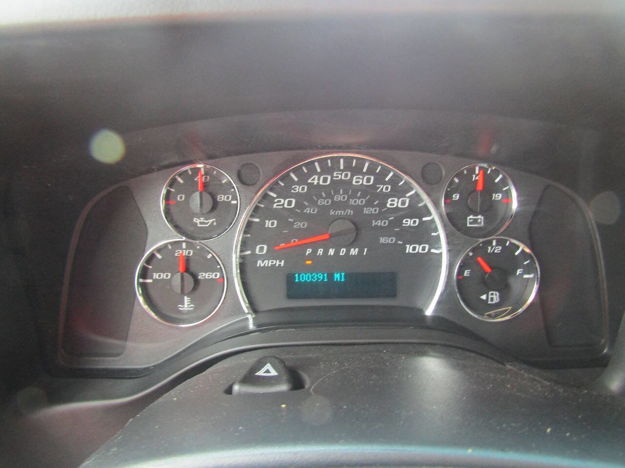 Used 2011 Chevrolet Express 2500 w/ Cold Climate Package image 9