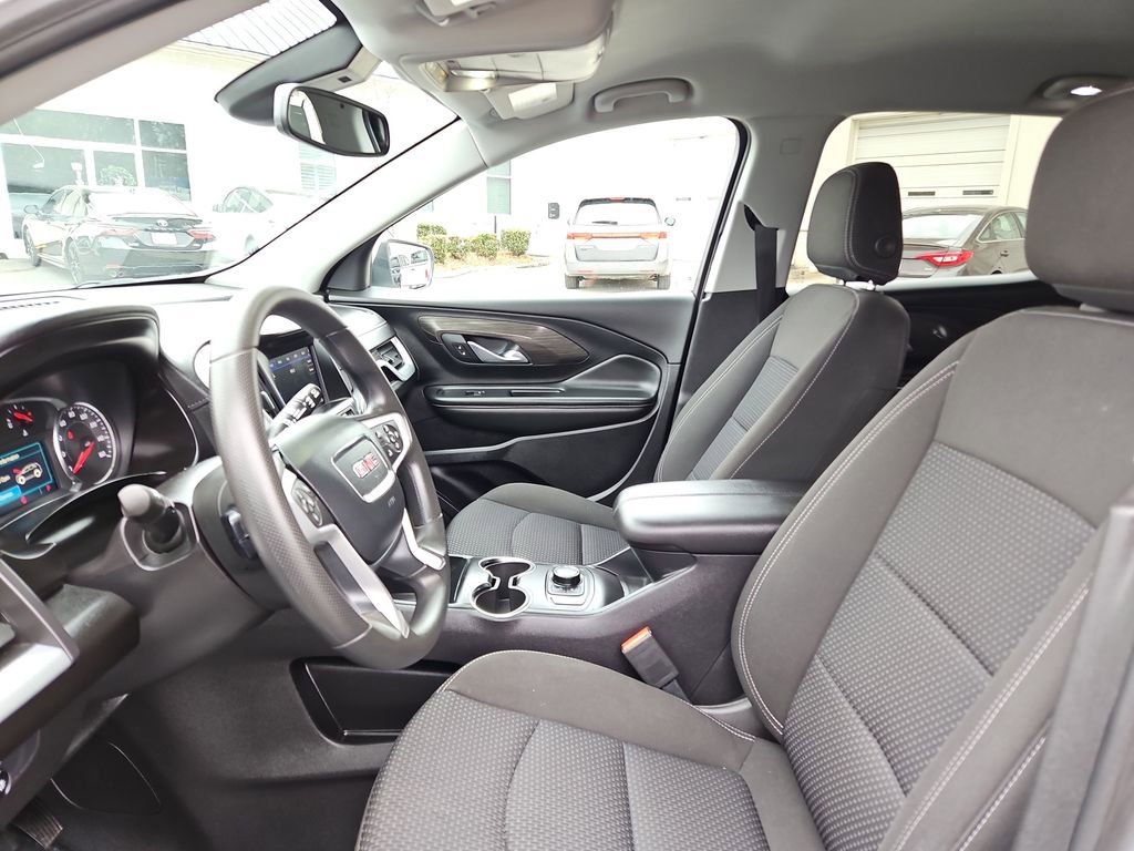 Used 2024 GMC Terrain SLE image 20